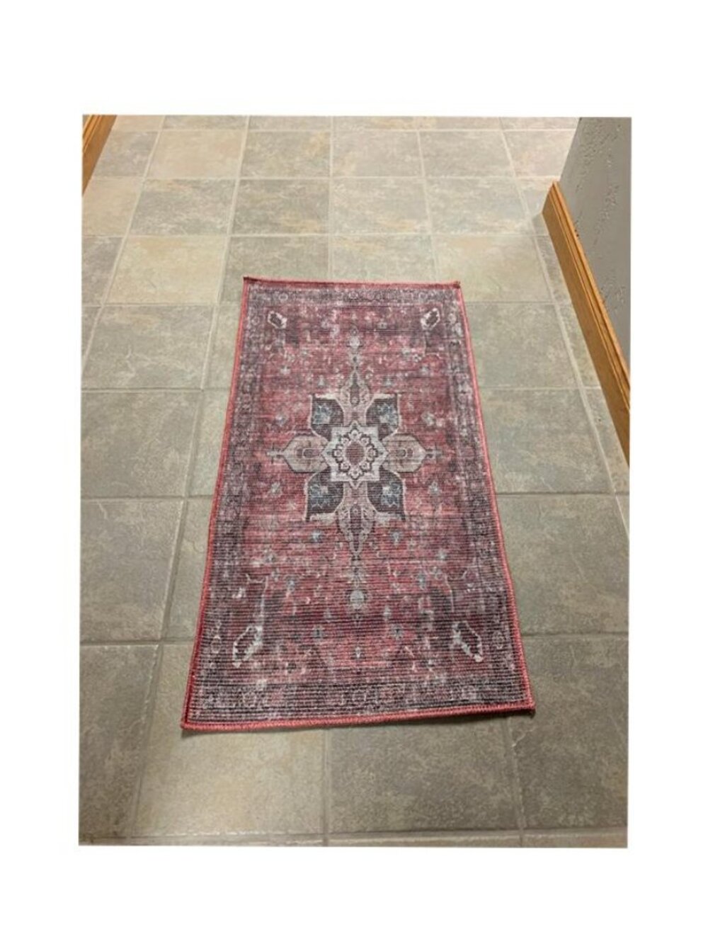 Nourison Farmhouse Washable 2' x 3' 9" Accent Rug Red Tan Beige NWT